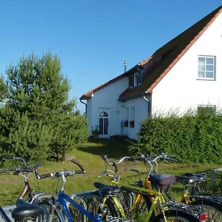 Ferienwohnung 1, Neuendorf - Hiddensee Apartment *
